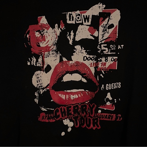 Garage Cherry Tour baby tee - Picture 2 of 3